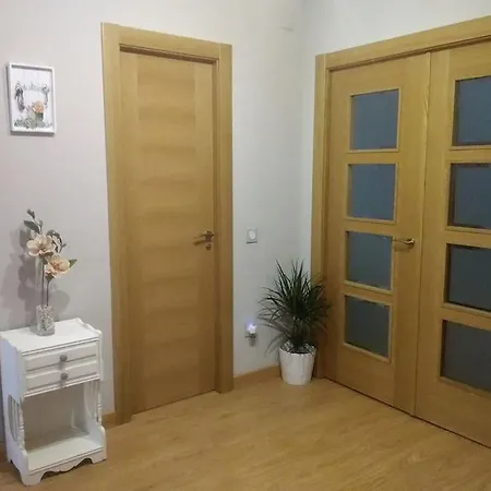 Piso Completo Cerca De Estacion Bus, Tren Y Ferrys Appartamento *