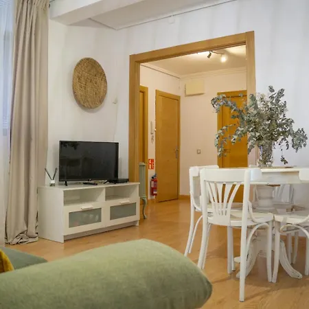 Piso Completo Cerca De Estacion Bus, Tren Y Ferrys Appartement *